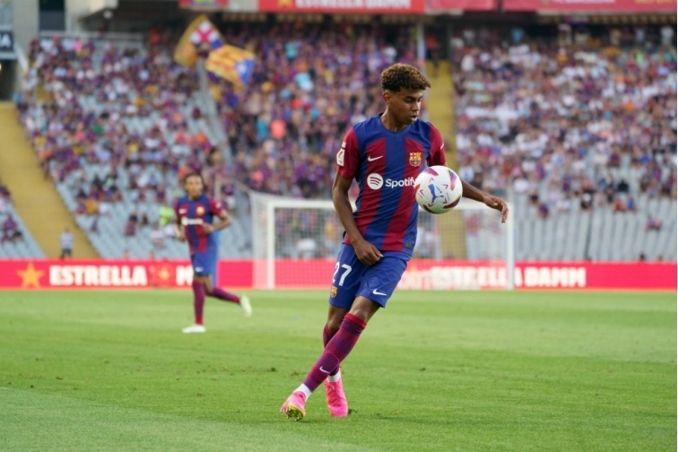 球员的实力逐渐显露,在场上展现出耀眼光芒的简单介绍 球员的实力逐渐显露,在场上展现出耀眼光芒的简单介绍