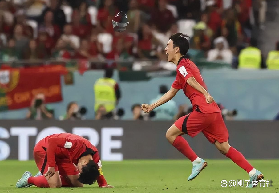 包含千里迢迢：亚洲球队踏上争夺冠军之路的词条