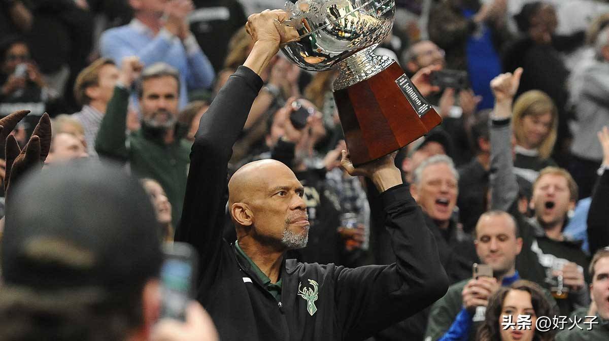 包含球员精湛表现，势不可挡引人关注的词条