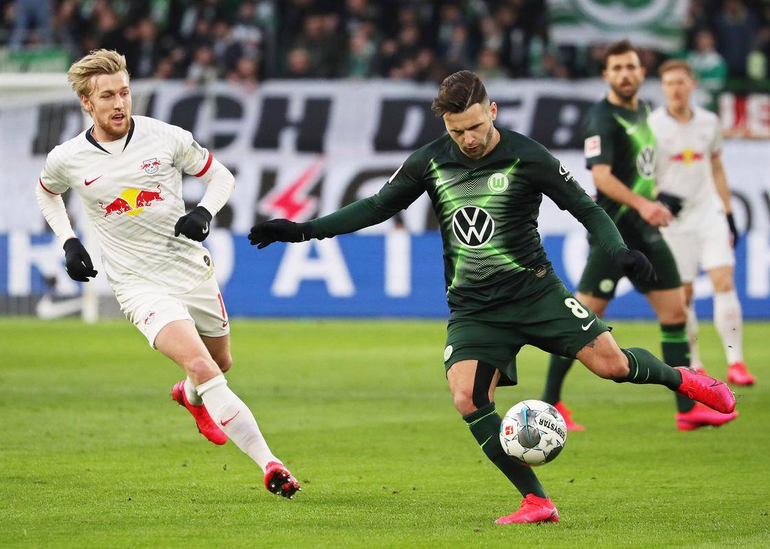 柏林联队球员奋力拼搏,最终战胜对手 柏林联队球员奋力拼搏,最终战胜对手