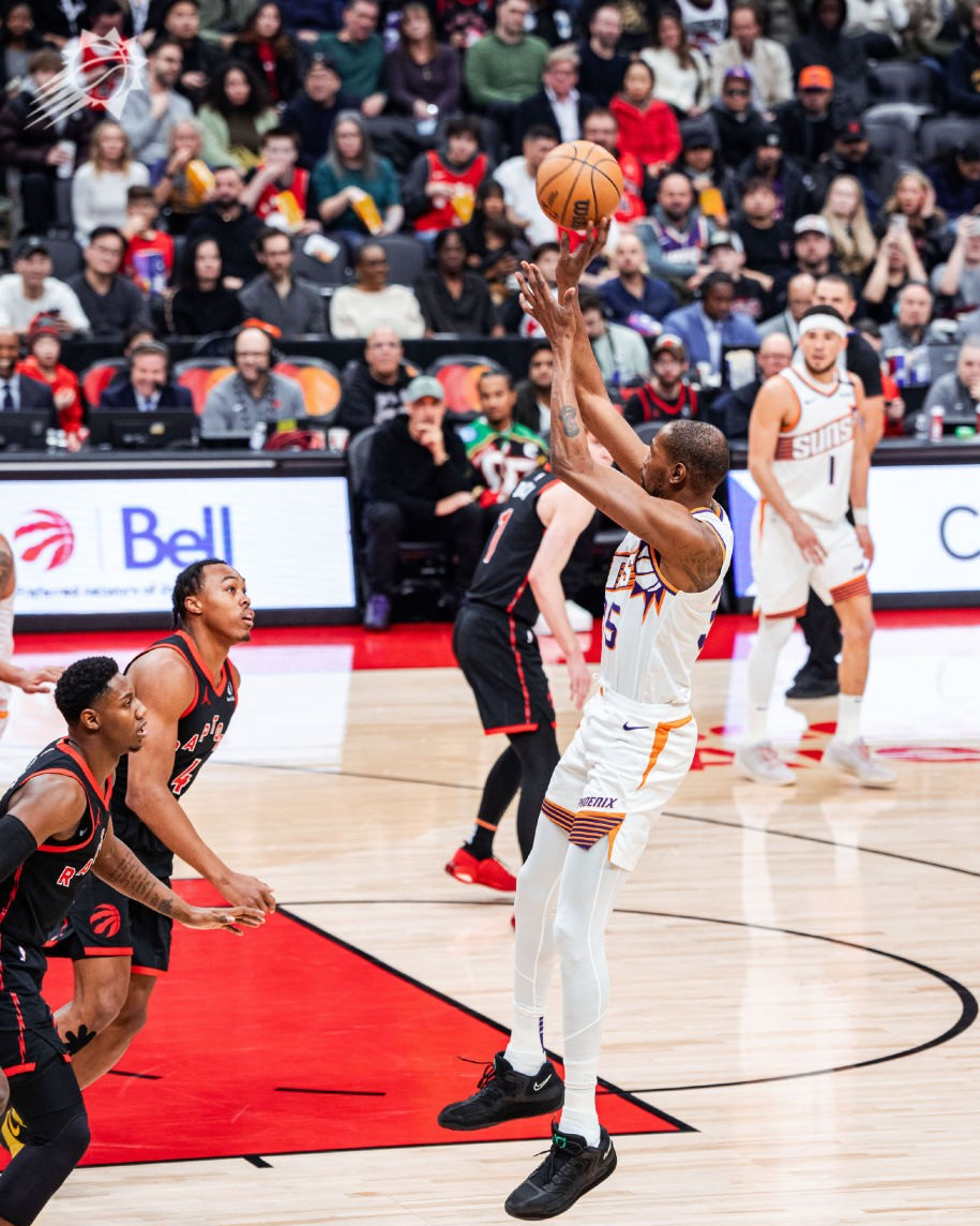 猛龙客场力克开拓者，范弗利特砍下全队最高得分的简单介绍