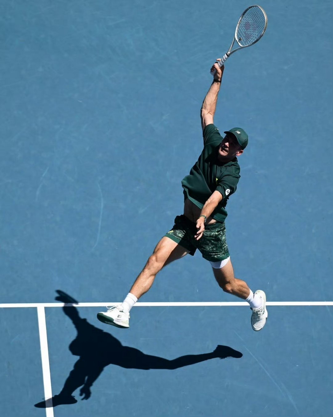 法国网球队碾压英国网球队，兹维列夫送出助攻的简单介绍