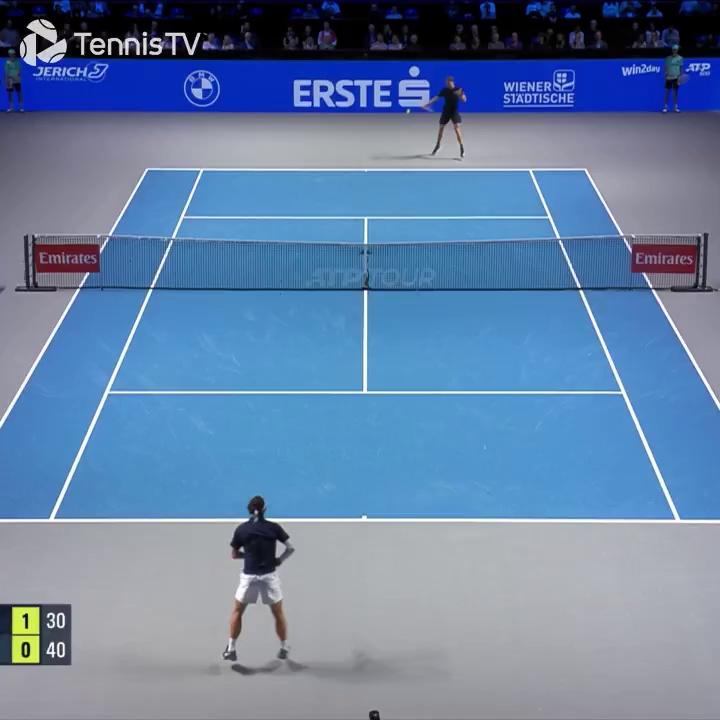 包含英国网球队翻盘德国网球队，兹维列夫打破历史纪录的词条