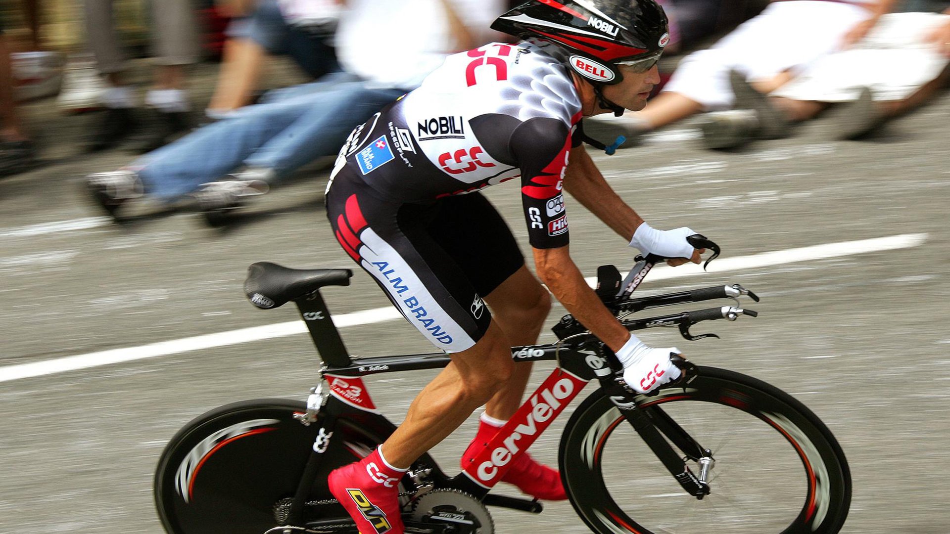 从冰原到硬木地板,当芬兰的坚韧在NBA季后赛绽放