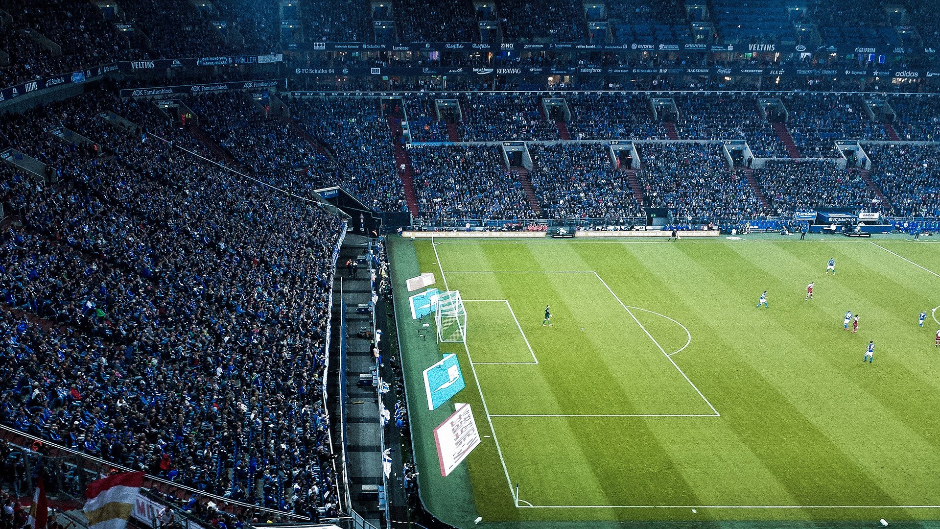 欧冠半决赛焦点战，尼克斯正面击溃骑士